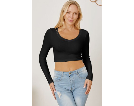 Round Neck Long Sleeve Cropped T-Shirt